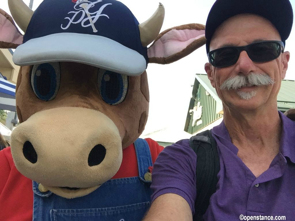 In addition to meeting Reggie Jackson, I also bonded with Calf-E. He(?) insited on taking a picture with me.